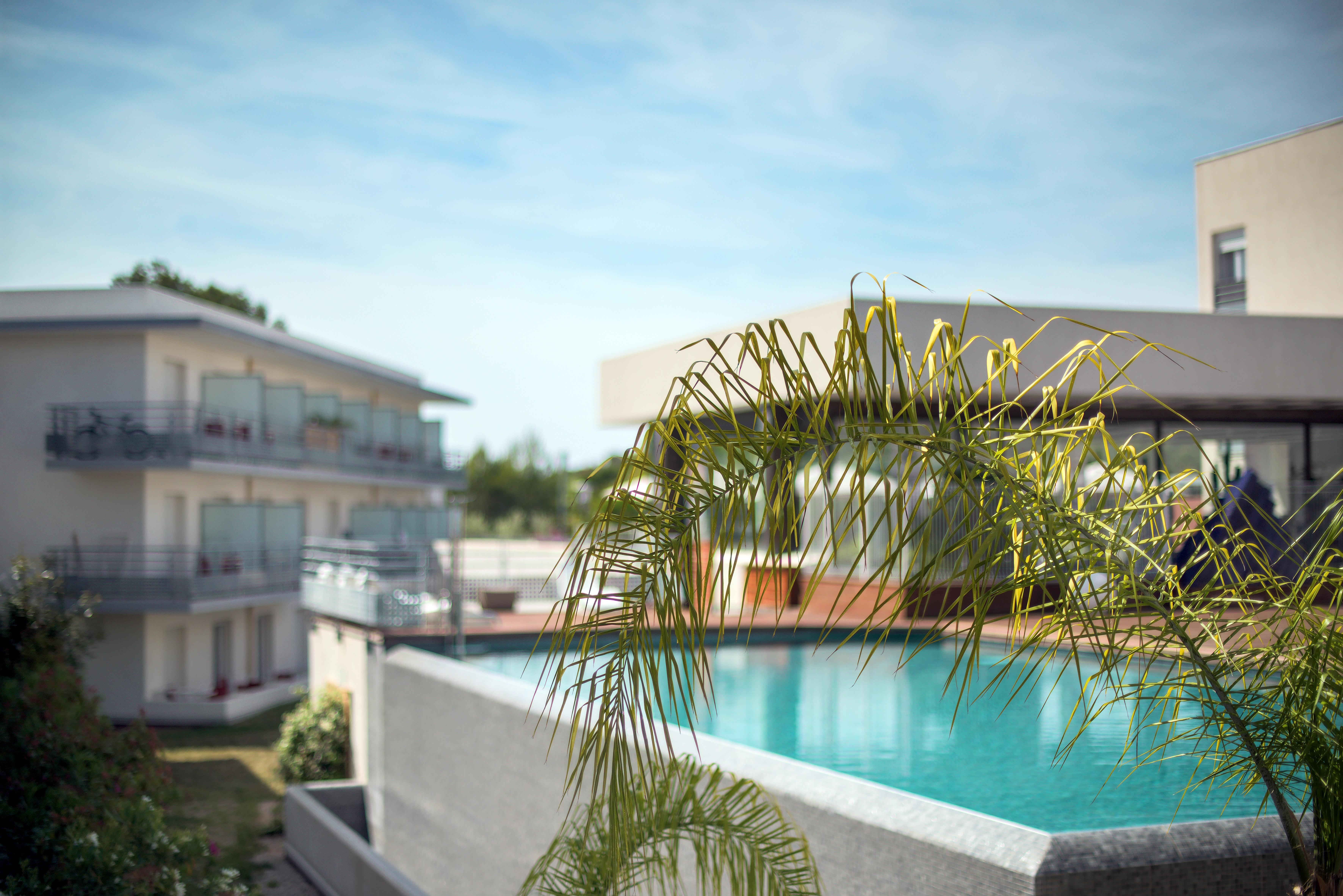 เซนิจูด โฮเทล แอนด์ เรซิเดนซ์ เลอ ไมส์เทรีย Hotel อองทีบส์ ภายนอก รูปภาพ